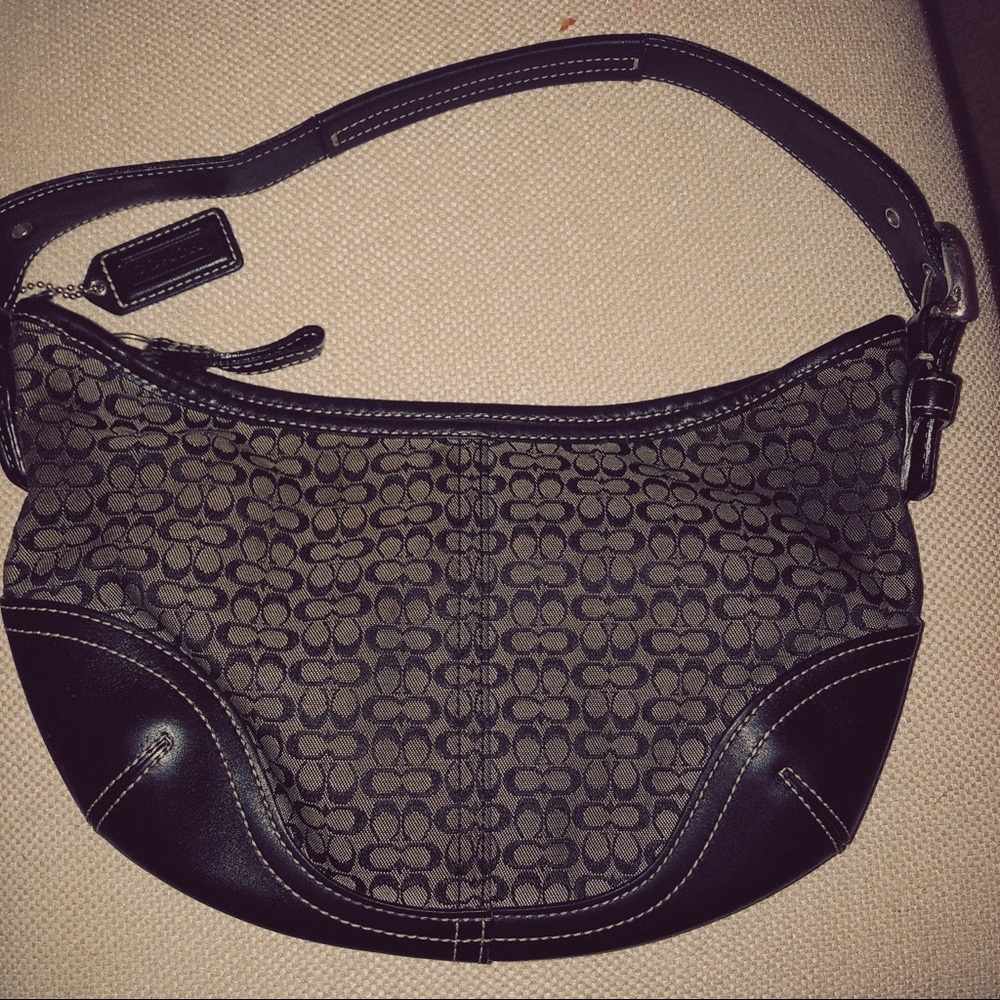 Small coach hand bag